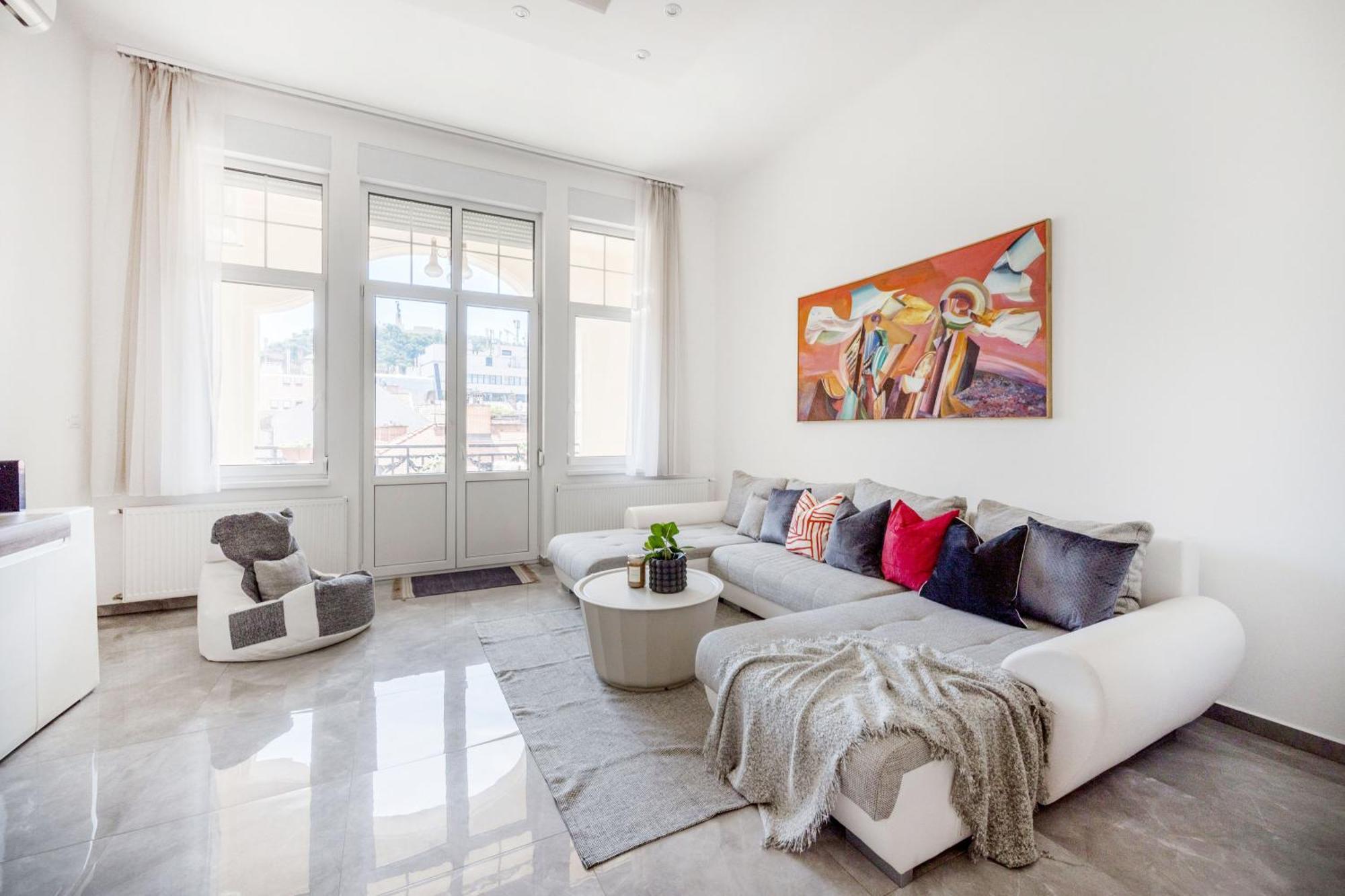 Apartment Walk To Vaci Street - Live In Lux Designer