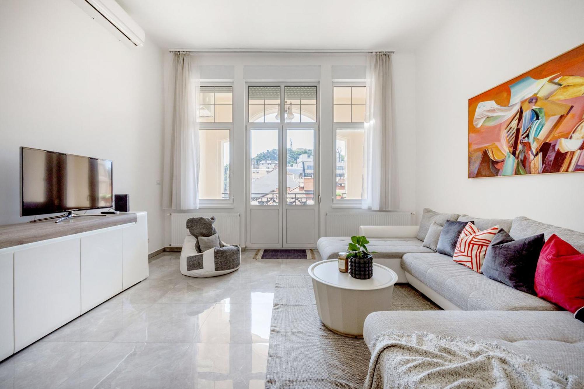 Apartment Walk To Vaci Street - Live In Lux Designer